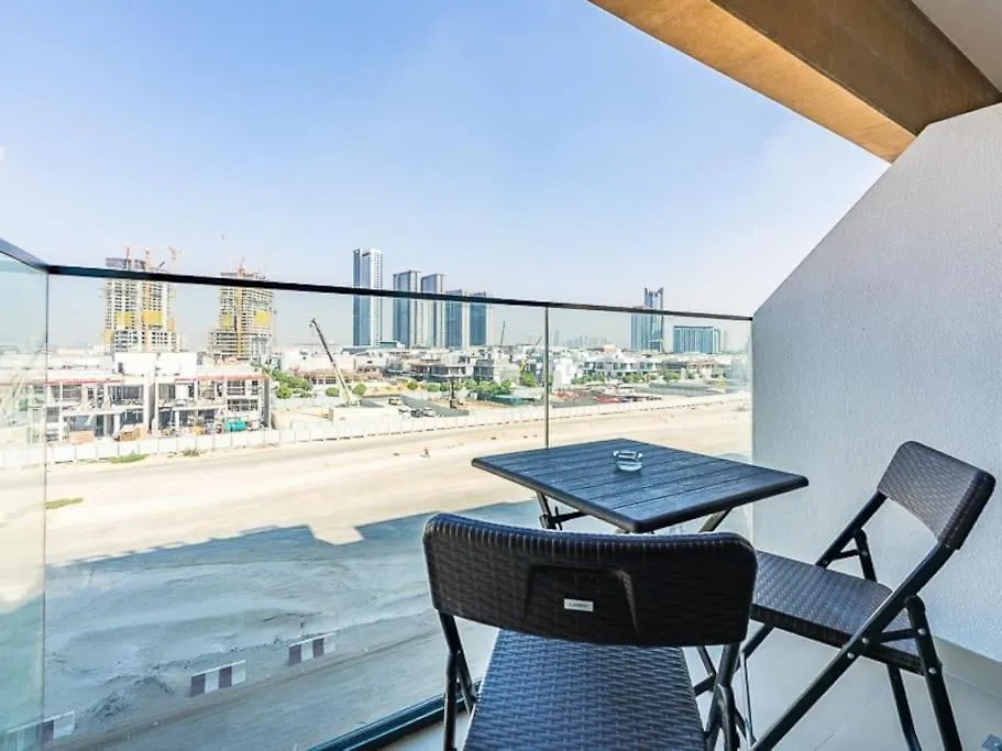 Apartment Relaxing Studio Retreat In Vibrant Meydan City Dubai