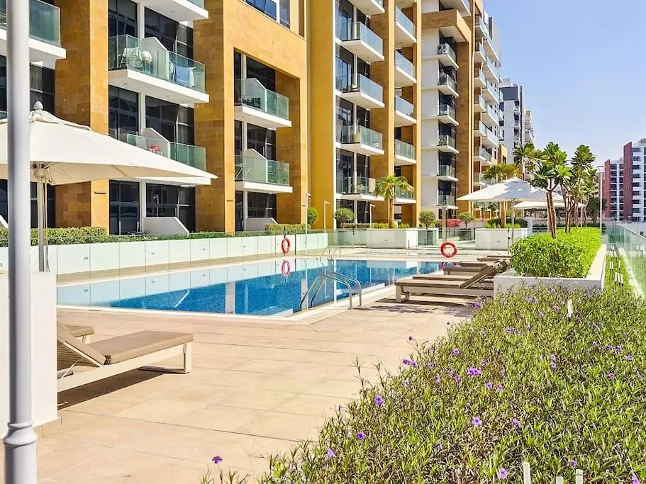 Relaxing Studio Retreat In Vibrant Meydan City Dubai Apartment