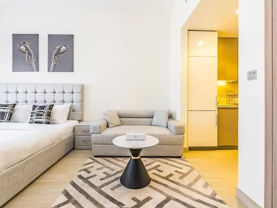 Relaxing Studio Retreat In Vibrant Meydan City Dubai
